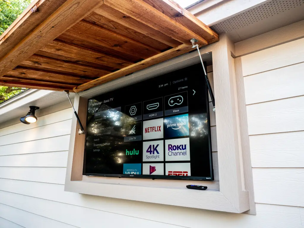 Outdoor TV vs Outdoor TV Cabinet